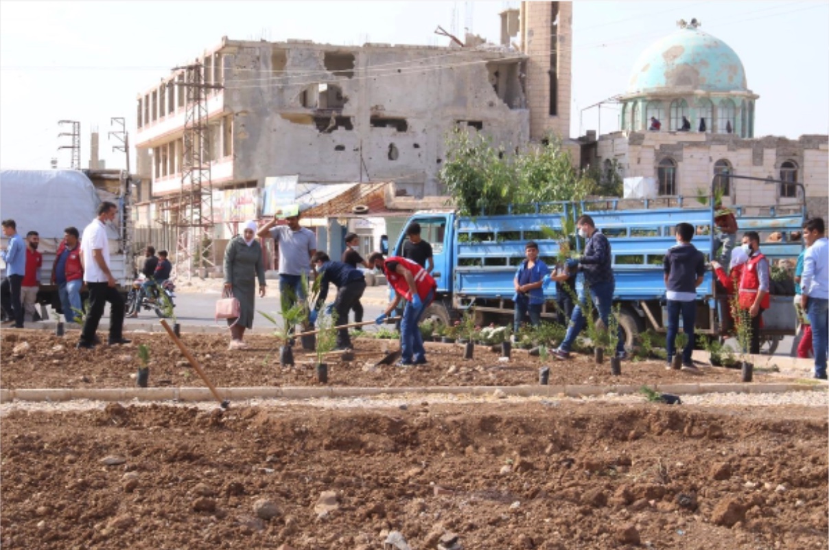 Strengthening communities and building social capital is an important aspect of post-war rebuilding of the country. Image credit: syredcrescent